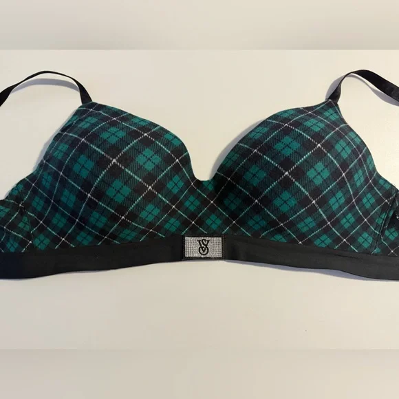 Victoria’s Secret wireless tshirt bra 40D - Picture 1 of 5